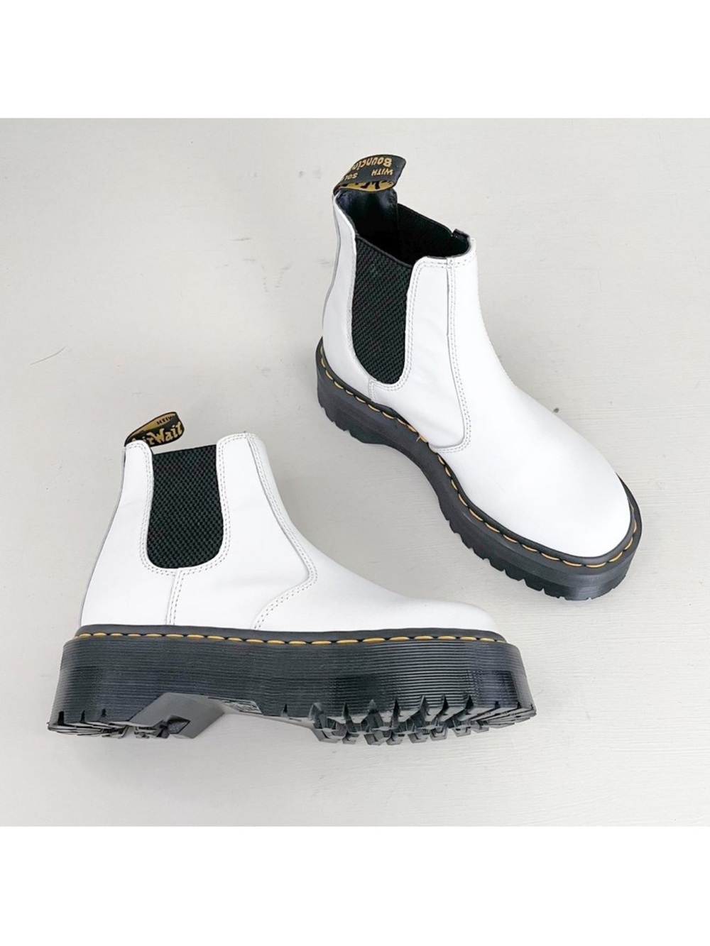Dr. Martens White 2976 Quad Platform Leather Chelsea Ankle Boots Chunky Size 7